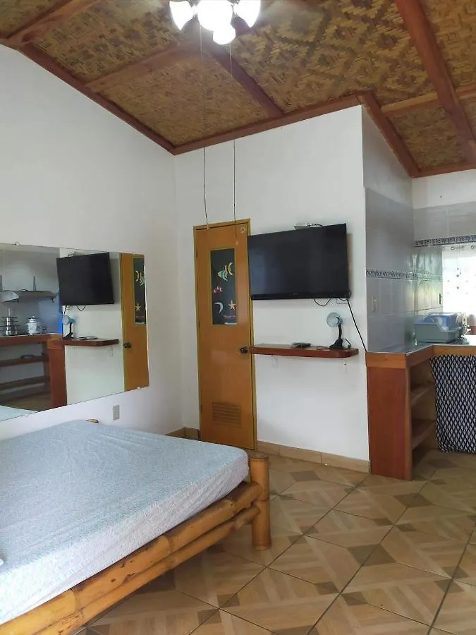 McKinney Ville Panglao 0*,